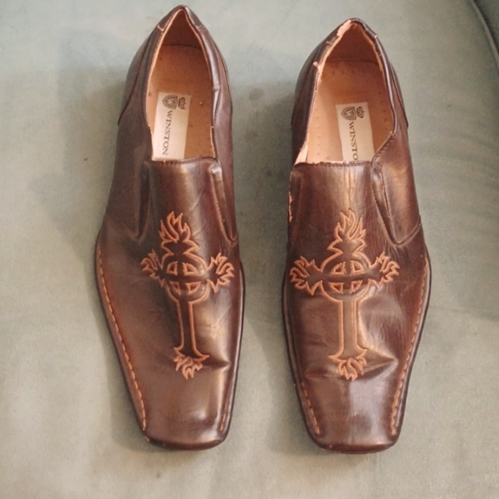 Mens shoes